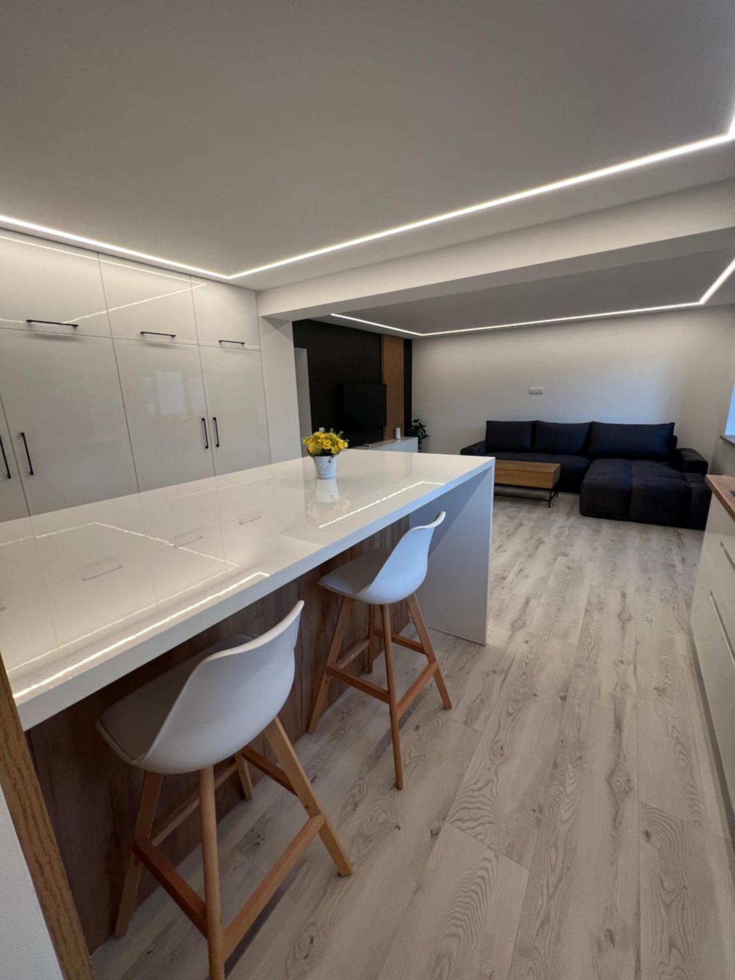 Modern Premium Apartment 1 Търговище Екстериор снимка